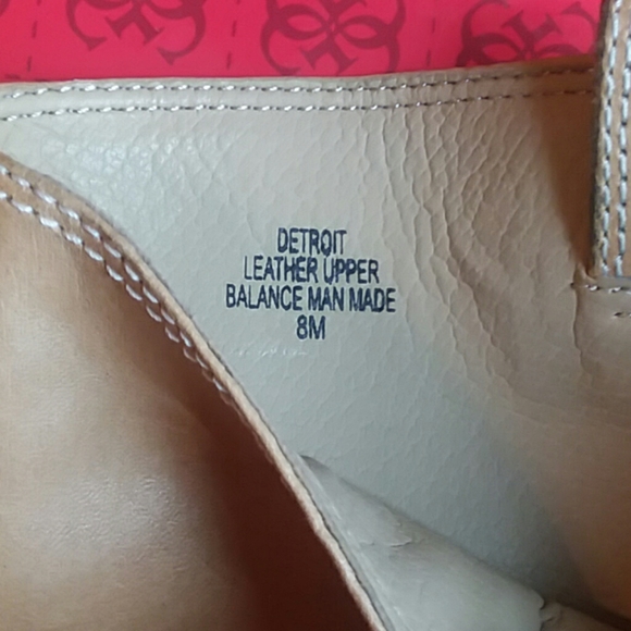 Guess Leather Boots - Picture 3 of 6